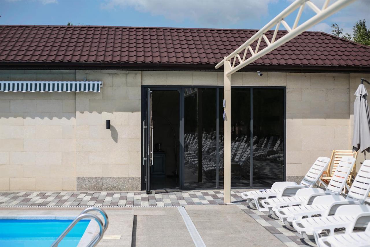 Dvin Hotel Pawlodar Exterior foto