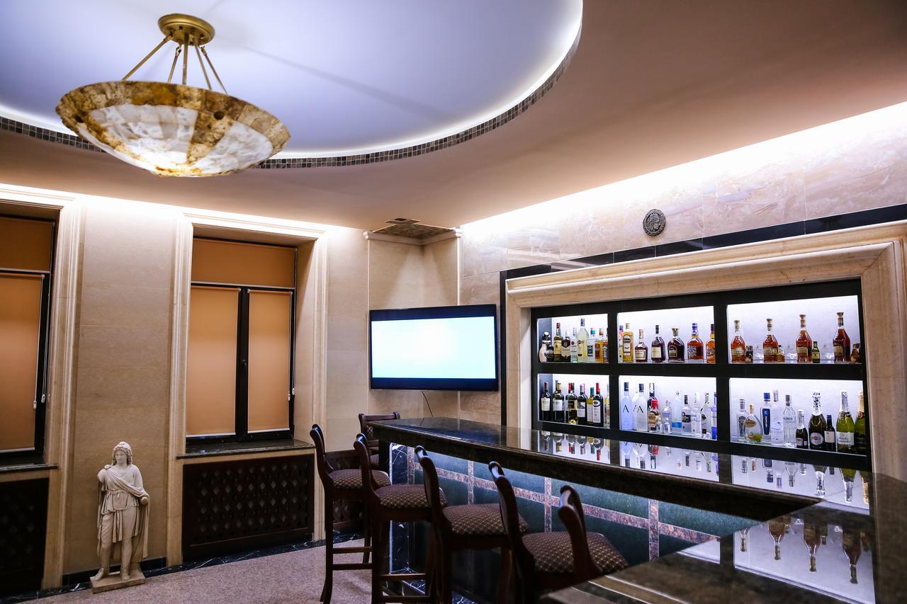 Dvin Hotel Pawlodar Exterior foto